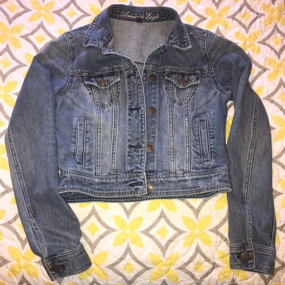American Eagle Outfitters Jackets & Blazers - American Eagle Jean Jacket size Medium